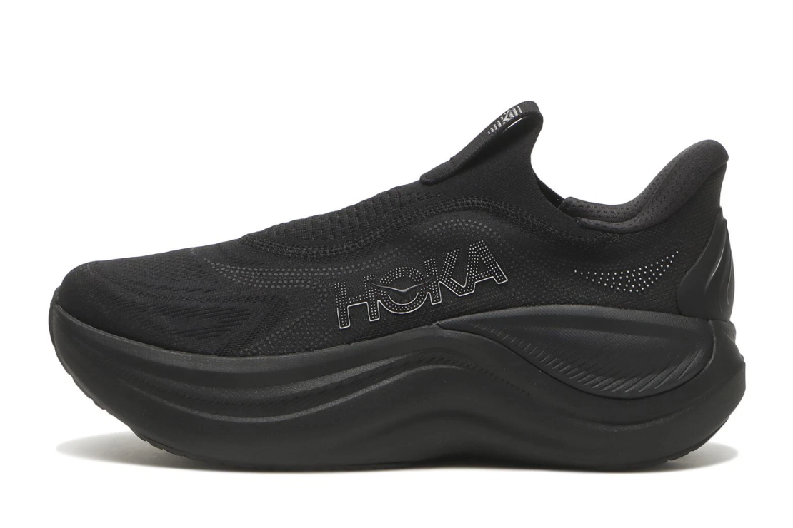 [美品] HOKA SKYWARD LACELESS ブラック　27.0 Men's Hoka Skyward Laceless Shoes :Black – iRUN Singapore
