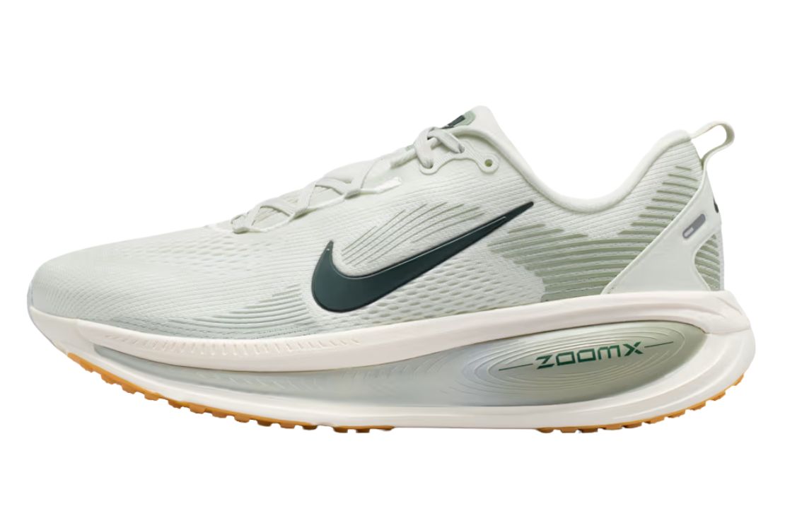 Wide 18 Vomero Nike ムーニン Men's Singapore iRUN – Milk Coconut | :Black ピンズ・ピンバッジ・缶バッジ