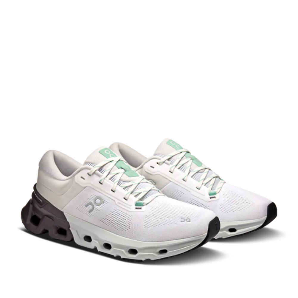 Men's ON Cloudflyer Running Shoes :White Pebble – iRUN Singapore