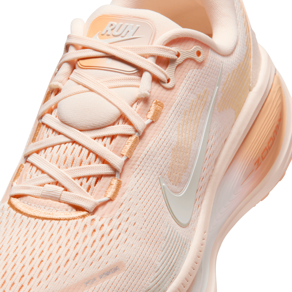 Women's Nike Vomero 18 Running Shoes :Guava Ice Orange Chalk
